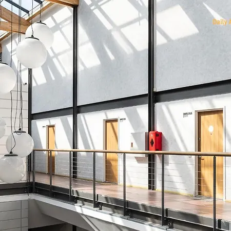 Daily - With Bath Korter